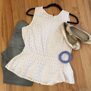 NWT White Peplum Top w/zipper detail. Sz L